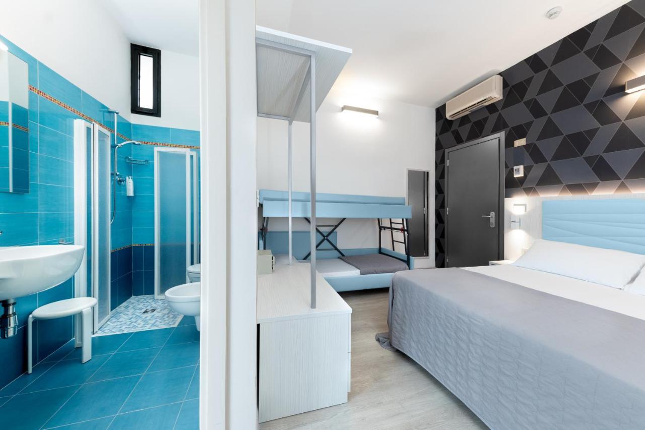 Hotel Eiffel Rimini Dış mekan fotoğraf