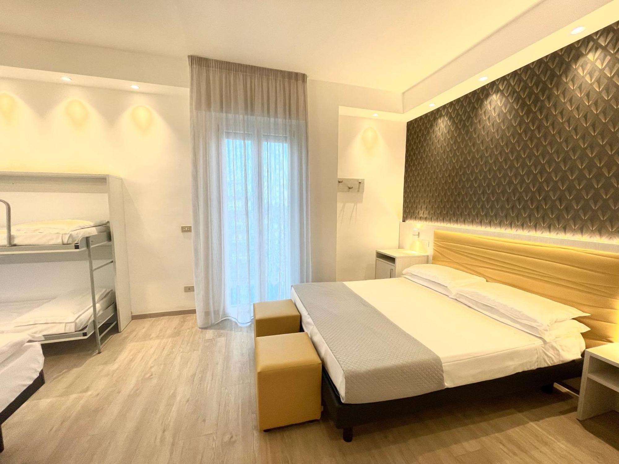 Hotel Eiffel Rimini Dış mekan fotoğraf