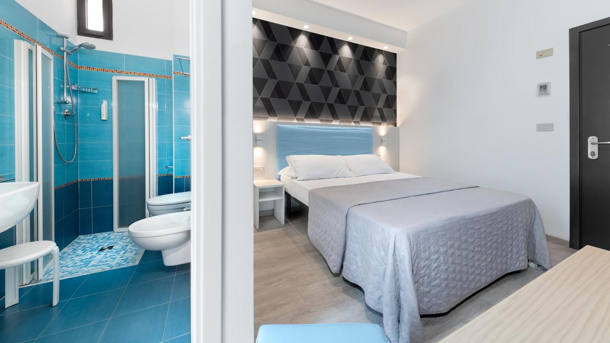 Hotel Eiffel Rimini Dış mekan fotoğraf